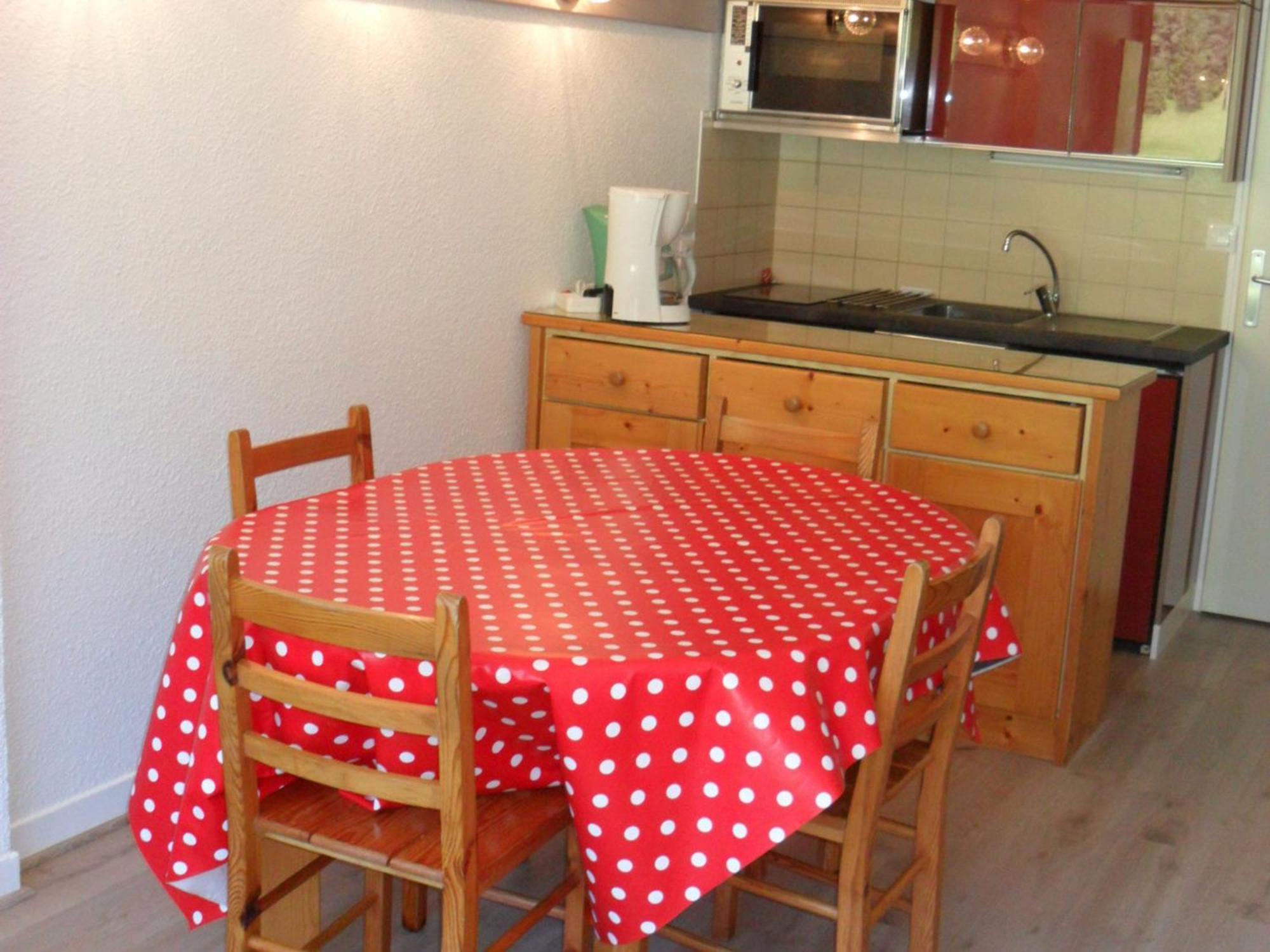 Studio Cabine Avec Balcon Proche Centre Et Pistes, Parking Et Navette Gratuite - Fr-1-515-98 维拉尔-德朗 外观 照片